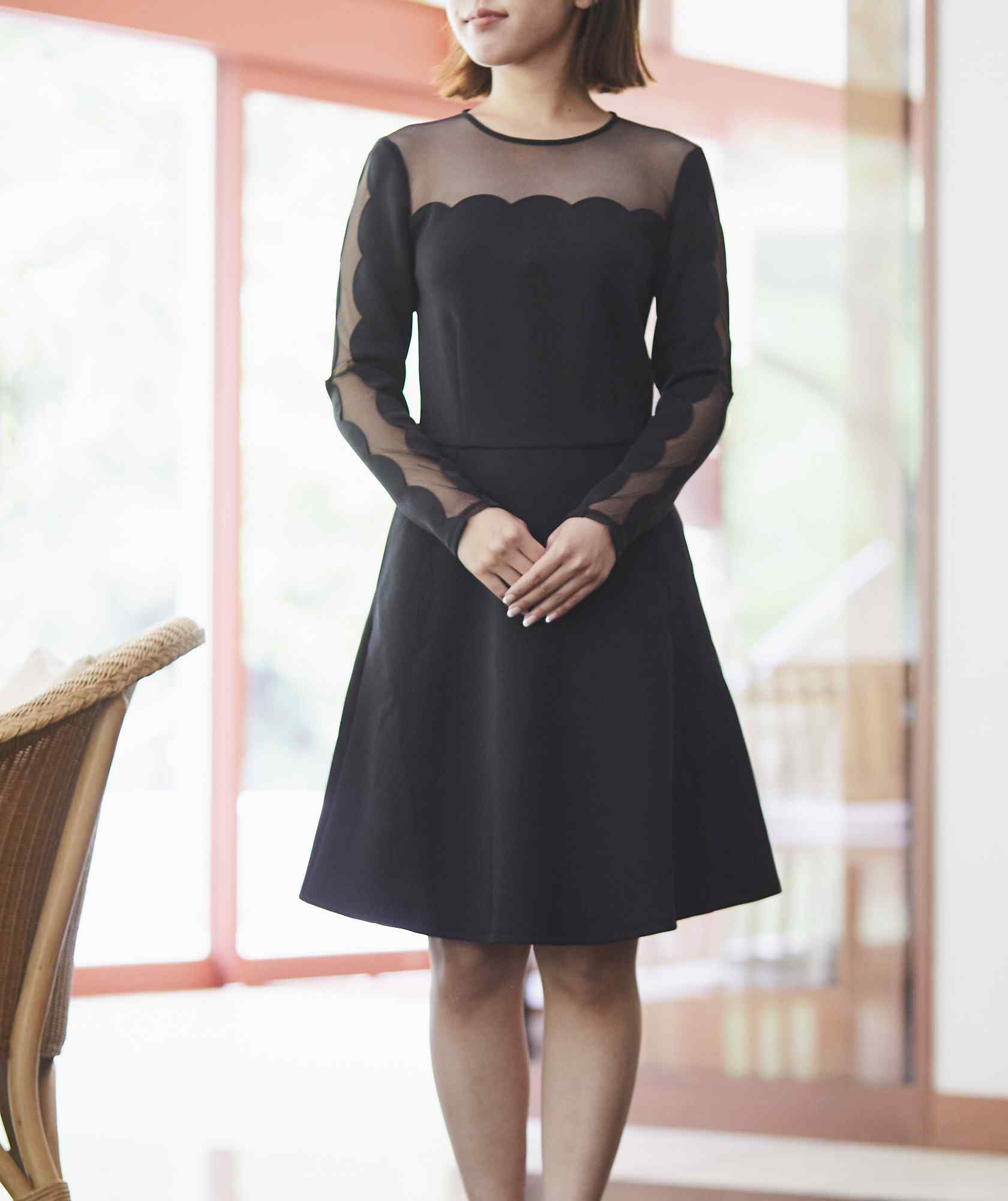 ラウンドデザインショートドレス―ブラック-ブラック-M