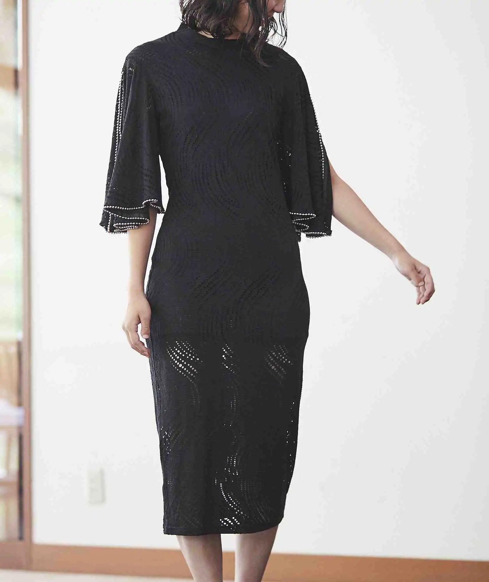 スリーブデザインタイトミディアムドレス-ブラック-M-L