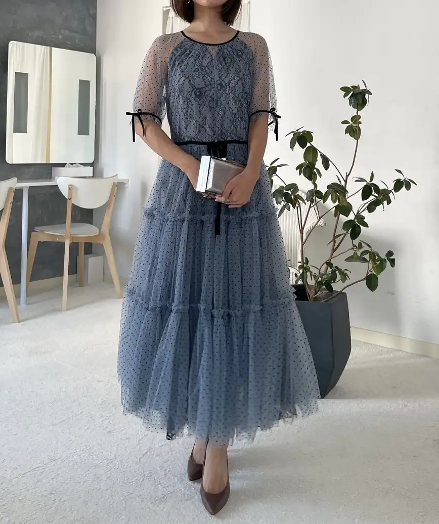 着用サイズ：M ／ 着用者：154cm(普段着ている服のサイズ：XS) ／ ヒールの高さ：8cm