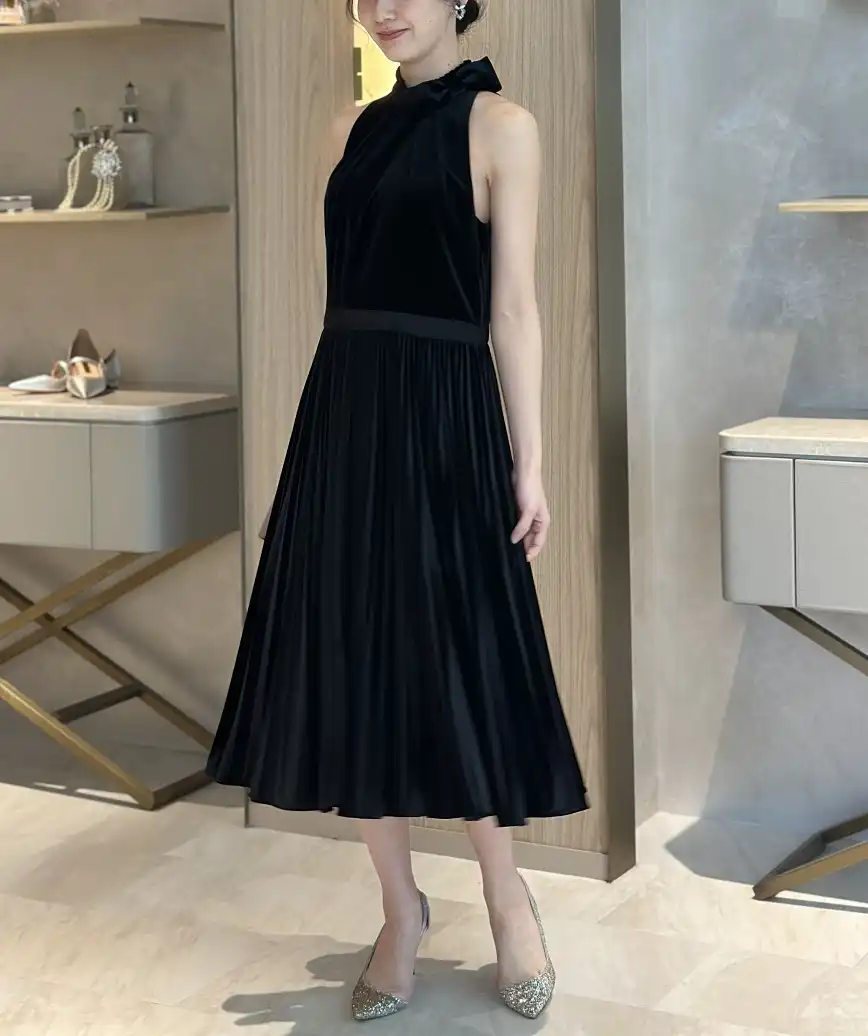 アメリカンスリーブベルベットミディアムドレス―ブラック-M-L