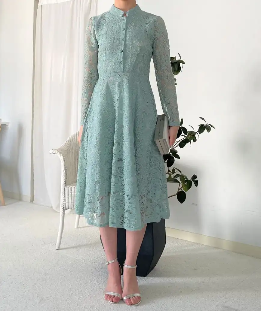 着用サイズ：M ／ 着用者：167cm(普段着ている服のサイズ：M) ／ ヒールの高さ：7cm