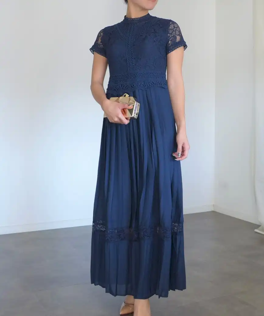 パネルレーストップハイネックプリーツロングドレス-ネイビー-M