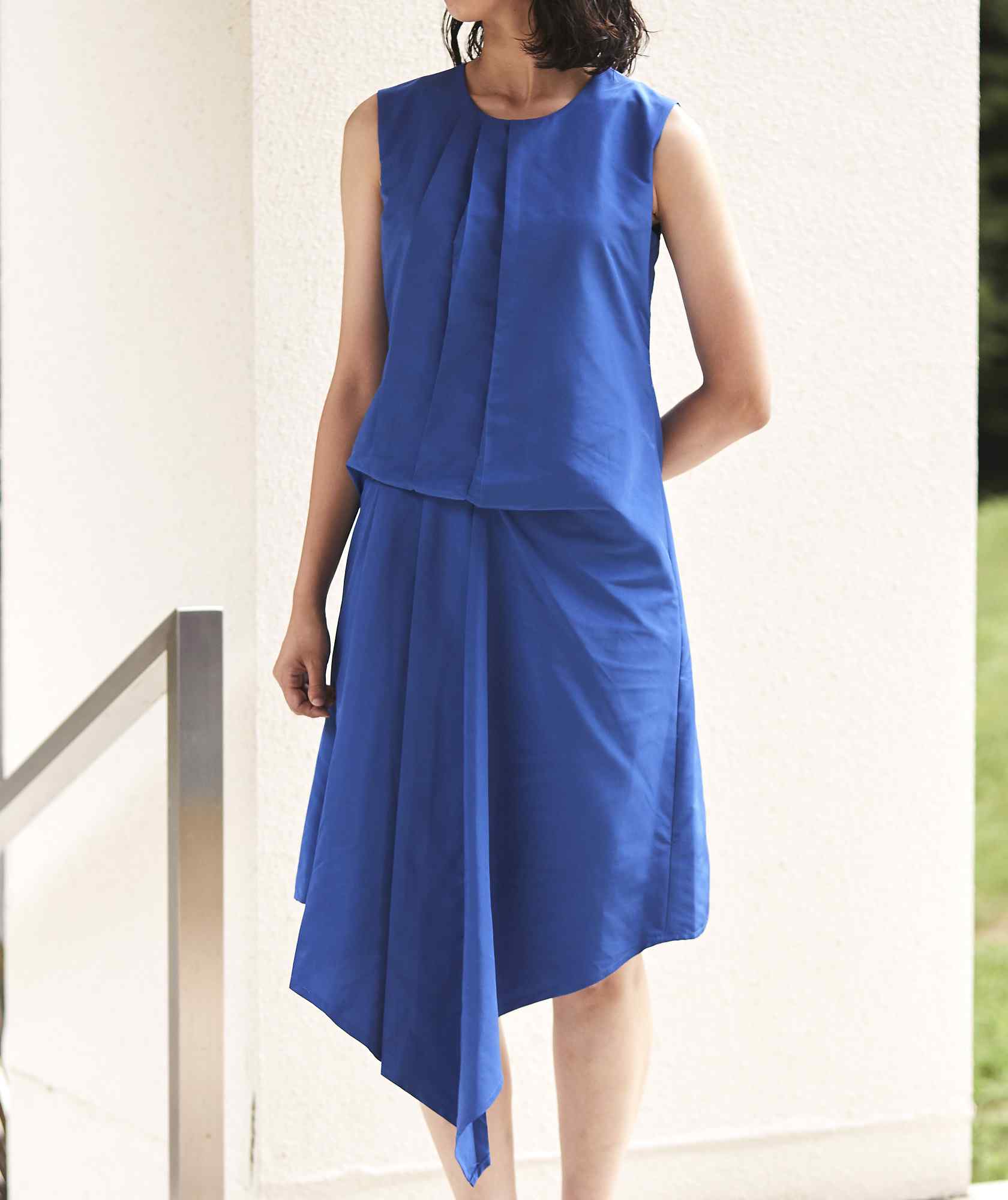 クルーネックデザイントップOGAラインミディアムドレス-ブルー-S