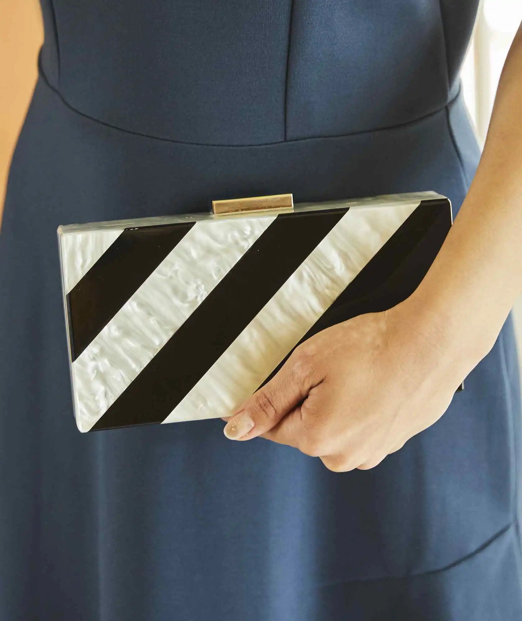Diagonal Stripe Box Clutch bag