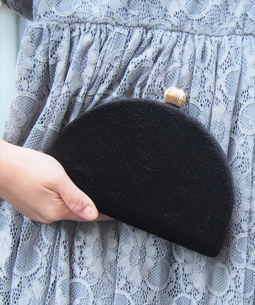 Velour Semicircle Cluth bag－Black