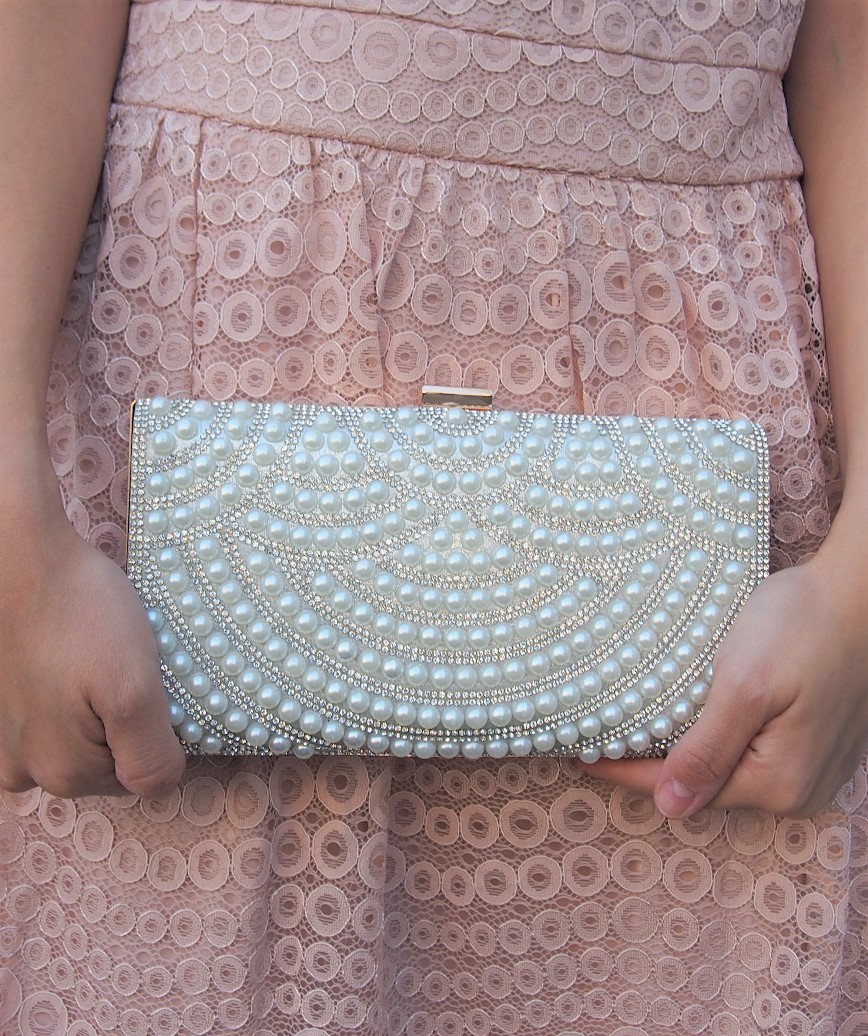 Pearl motif Clutch bag