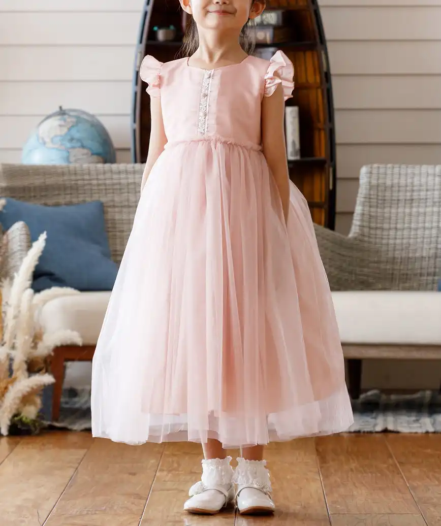 モデル：身長121cm/体重21kg/年齢6歳